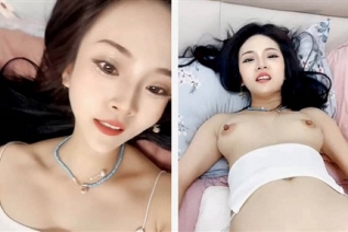 72345-淫水多多的饥渴美少妇全程露脸给狼友揉奶看逼发骚诱惑伺候大哥激情啪