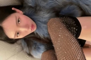 77076-无套啪啪狂干白虎嫩穴内射骚逼