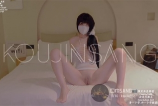 75574-成都摄影师【口巾SANG】1月4日新作《清纯女大艺术生》19岁嫩模大学生被按在身下狠狠的进出