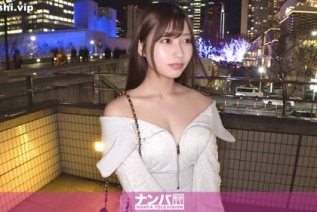 200GANA-3210 认真随和，初次登场。2178 【浪漫体质 x 性欲专精】前幼儿园老师，刚进服装行业，班里最可爱的酒窝美女