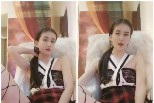 87589-平台人气女星露脸，线下可约给狼友分享性爱视频刺激，黑丝情趣诱惑揉奶玩逼道具抽插