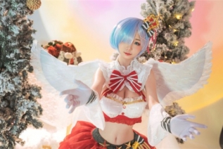 85230-罕见露脸露点，极品CosPlay爆机少女【喵小吉】新作《性感蕾姆》首创可爱性感风