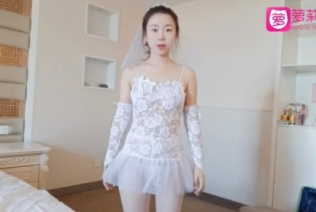 55535-情趣婚纱 ❤️-婚前和前男友的最后一次分手炮穿着婚纱无套啪啪颜卝射嘴里-甜甜