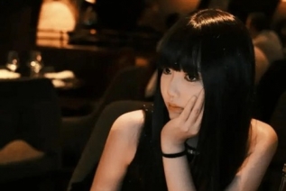 76085-高颜值留学生遭曝光沦为男友榨精利器 2