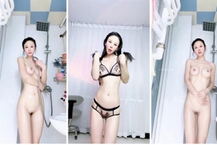 72403-【花椒】福利姬美女『是葡萄呀』洗澡裸舞跳蛋自慰 大尺度视频福利
