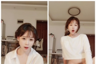 85129-清纯美少女KIKI，腹肌马甲线，活力十足堪称喷水娃，大尺度自慰喷水