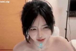 73117-極品堅挺美乳清純反差甜妹「Eleven_xuan」「哥哥要跟用力的幹我」全程裸身賣力撩騷自慰